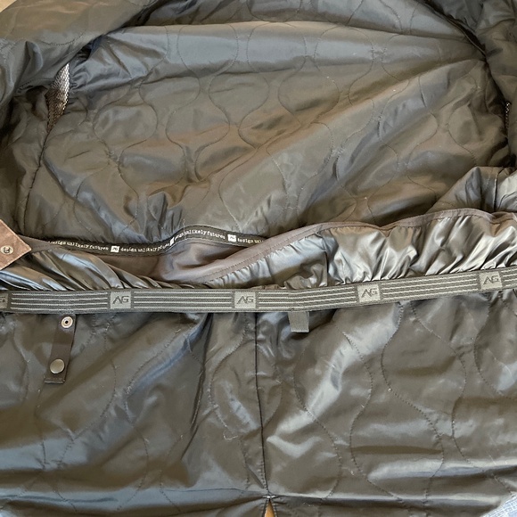 Burton Analog snowboard jacket - Picture 10 of 14